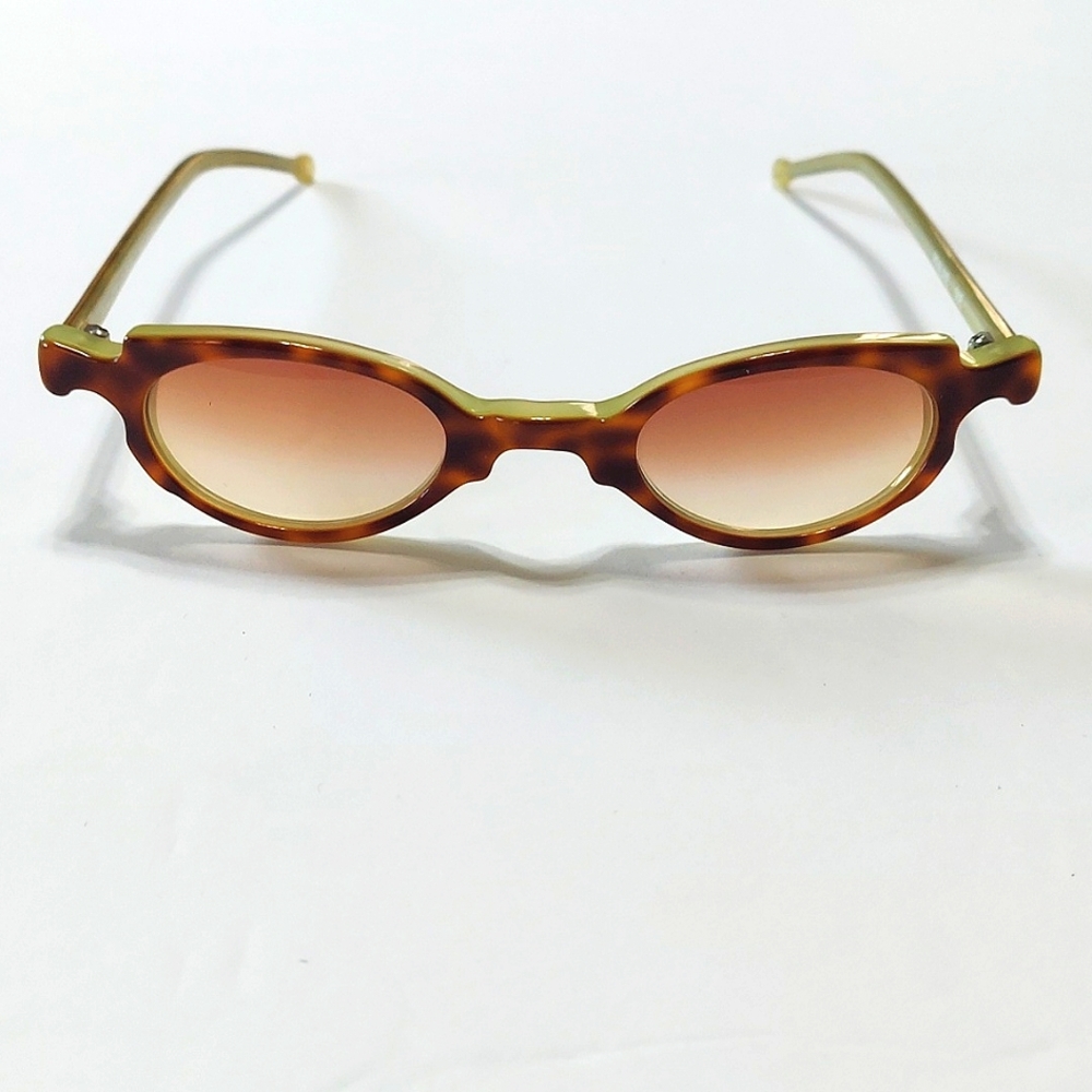 Anne et Valentin Lunettes Made In France Tortoise Frame Light Olive Trim
